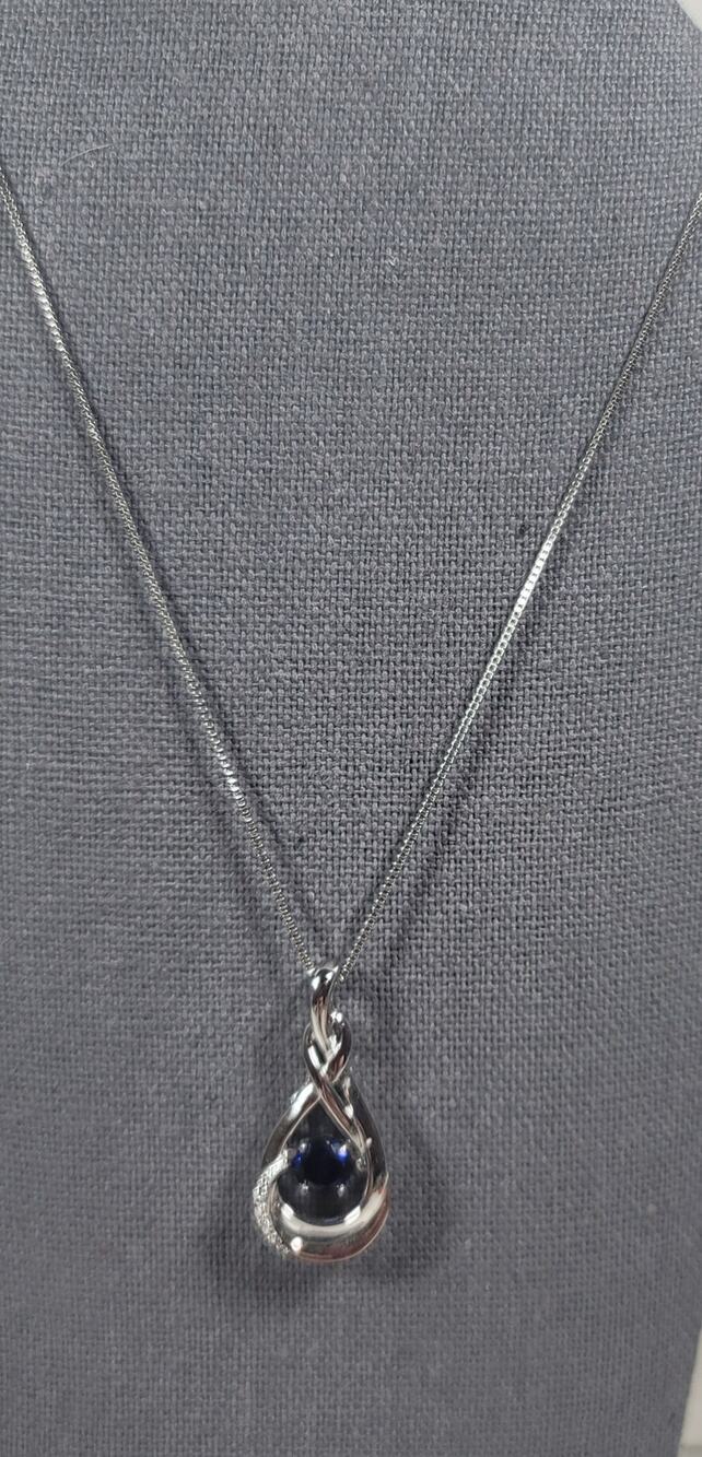 Sterling Silver Floating Stone Infinity Closure Filigree Small Stones Necklace